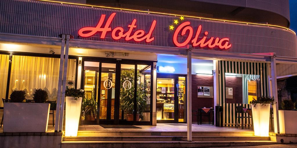 Hotel Oliva Aviano Exterior foto